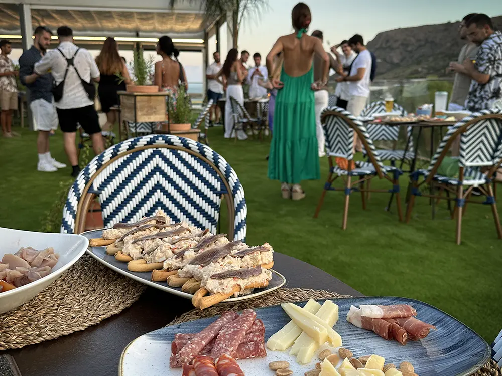 Evento en terraza de Portmán